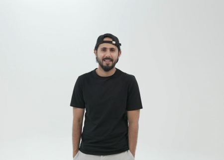 الفنان خالد عبدالله : في الإمارات عقول مملوءة بالثقافة السينمائية